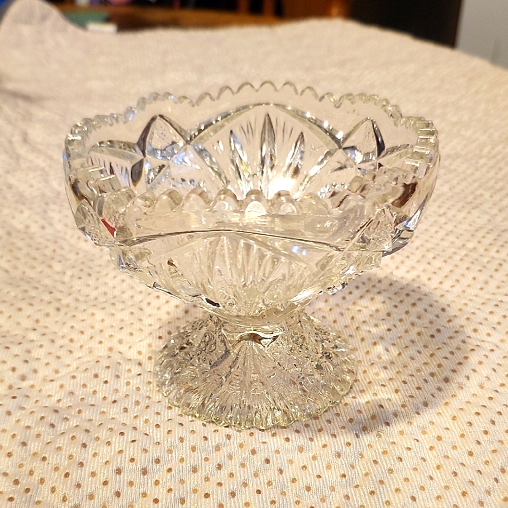 Imperial Glass NUCUT Line #212 serving dish circa:1912